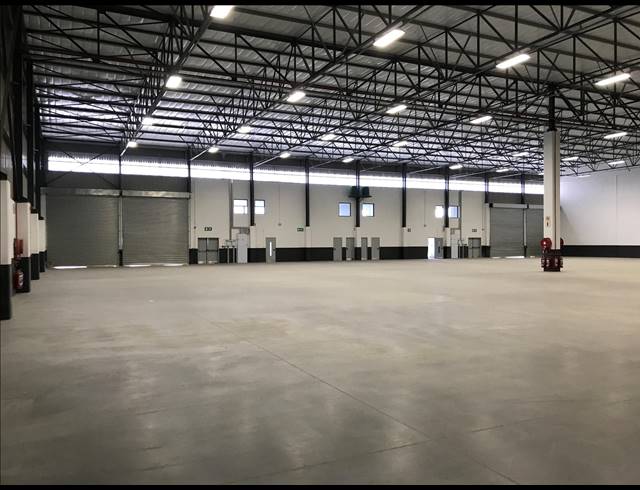 2,344M² FACTORY TO LET IN PAROW CENTRAL